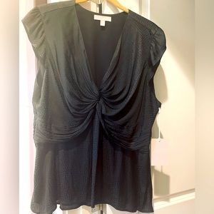 Elegant Chelsea 28 top. NWT.